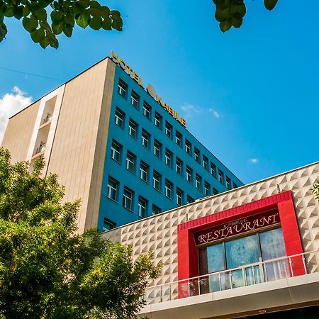 Hotel Kabile 扬博尔 外观 照片