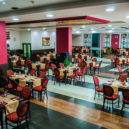 Hotel Kabile 扬博尔 外观 照片
